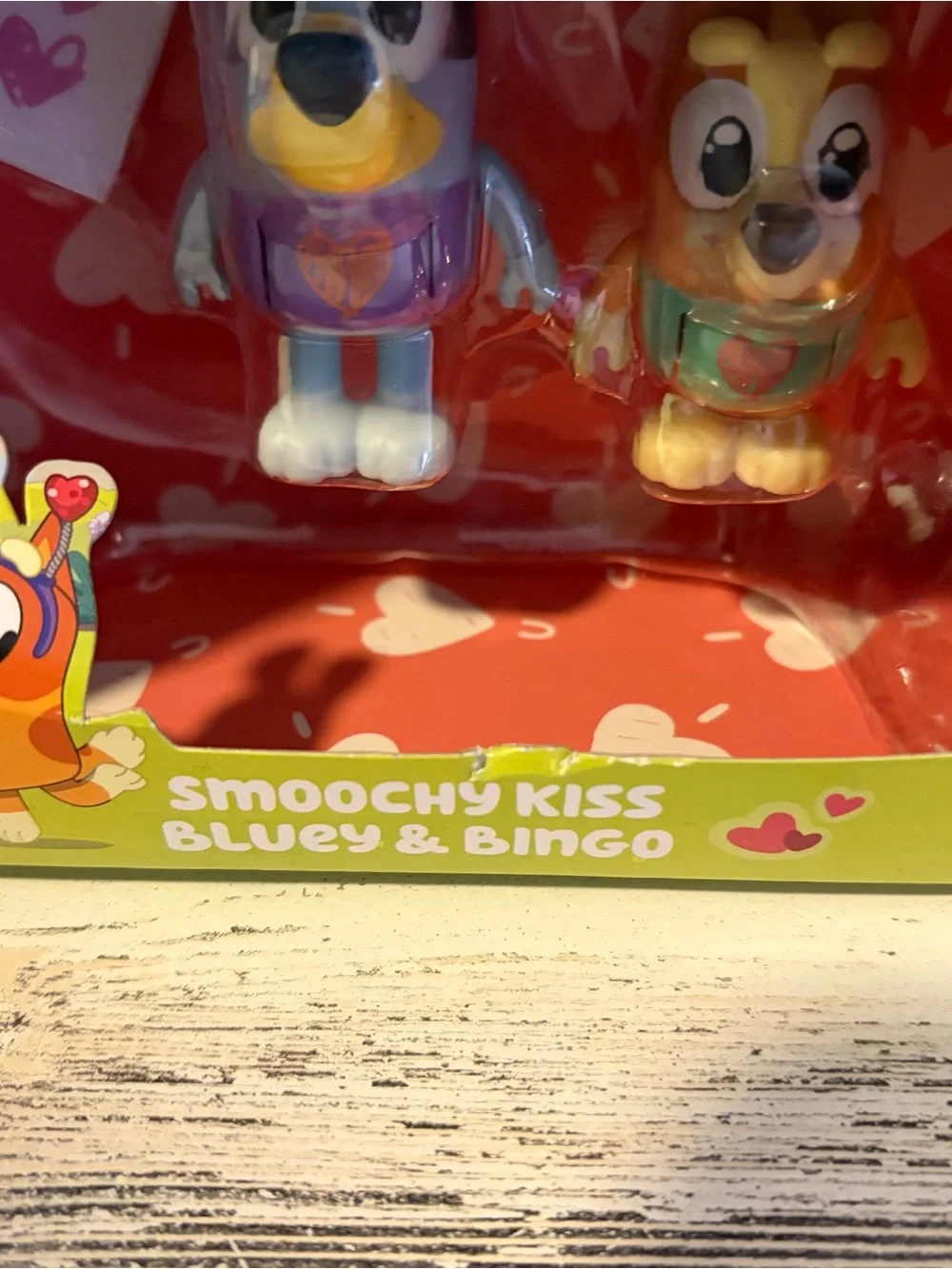 Bluey Smoochy Kiss Bluey & Bingo Figure Set Moose Toys Valentine NEW
